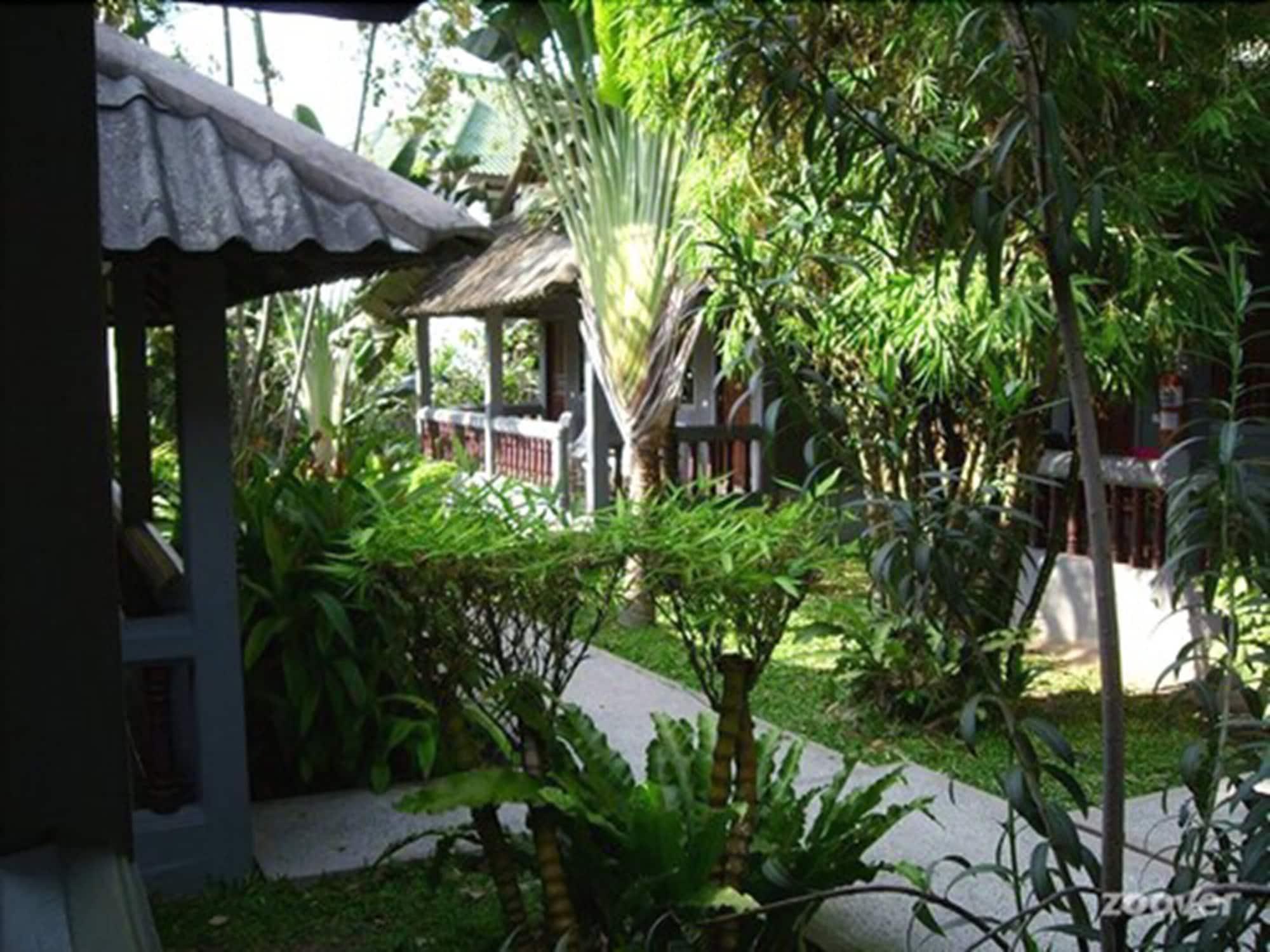Let'S Hyde Pattaya Resort & Villas - Pool Cabanas المظهر الخارجي الصورة